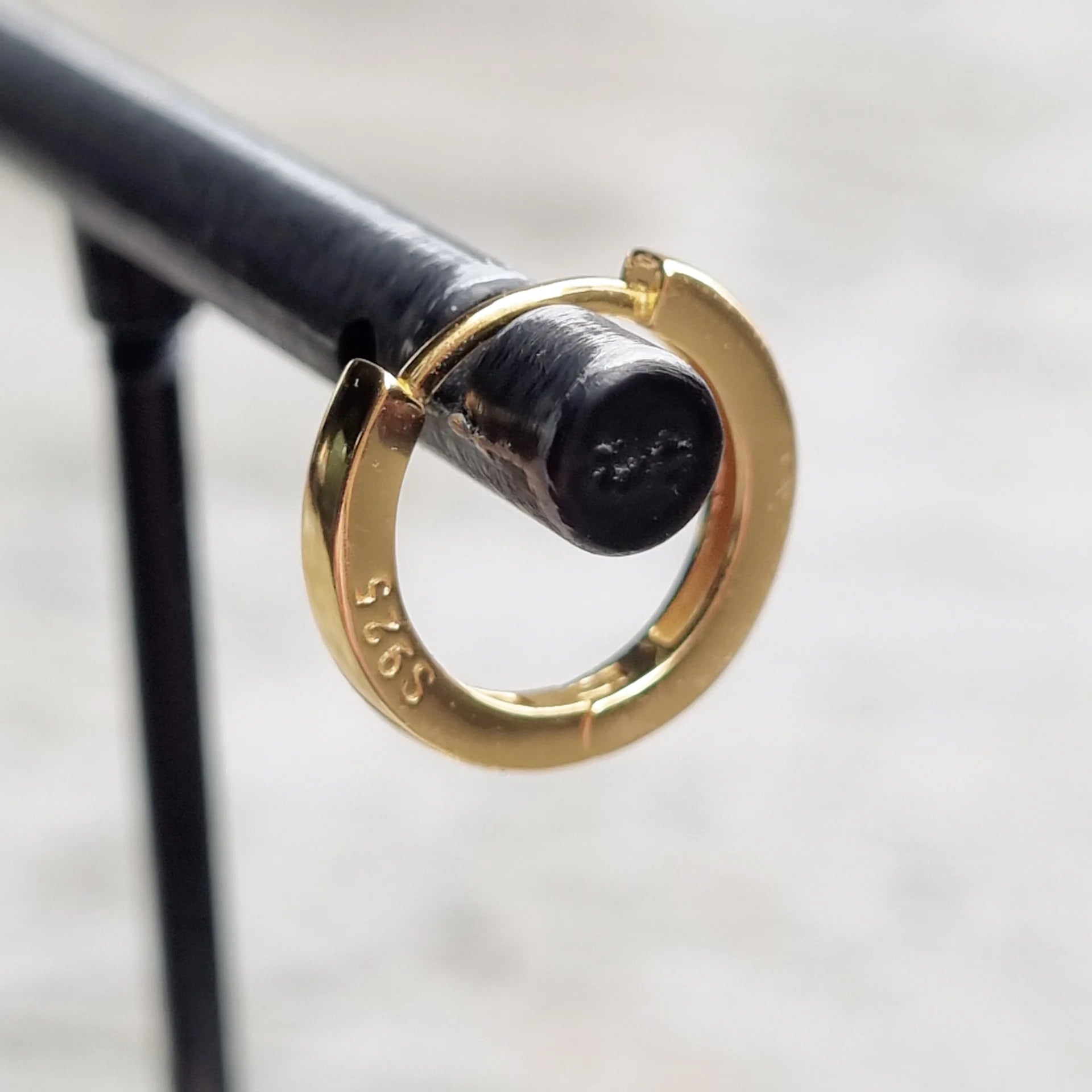 Minimalism gold hoop earring