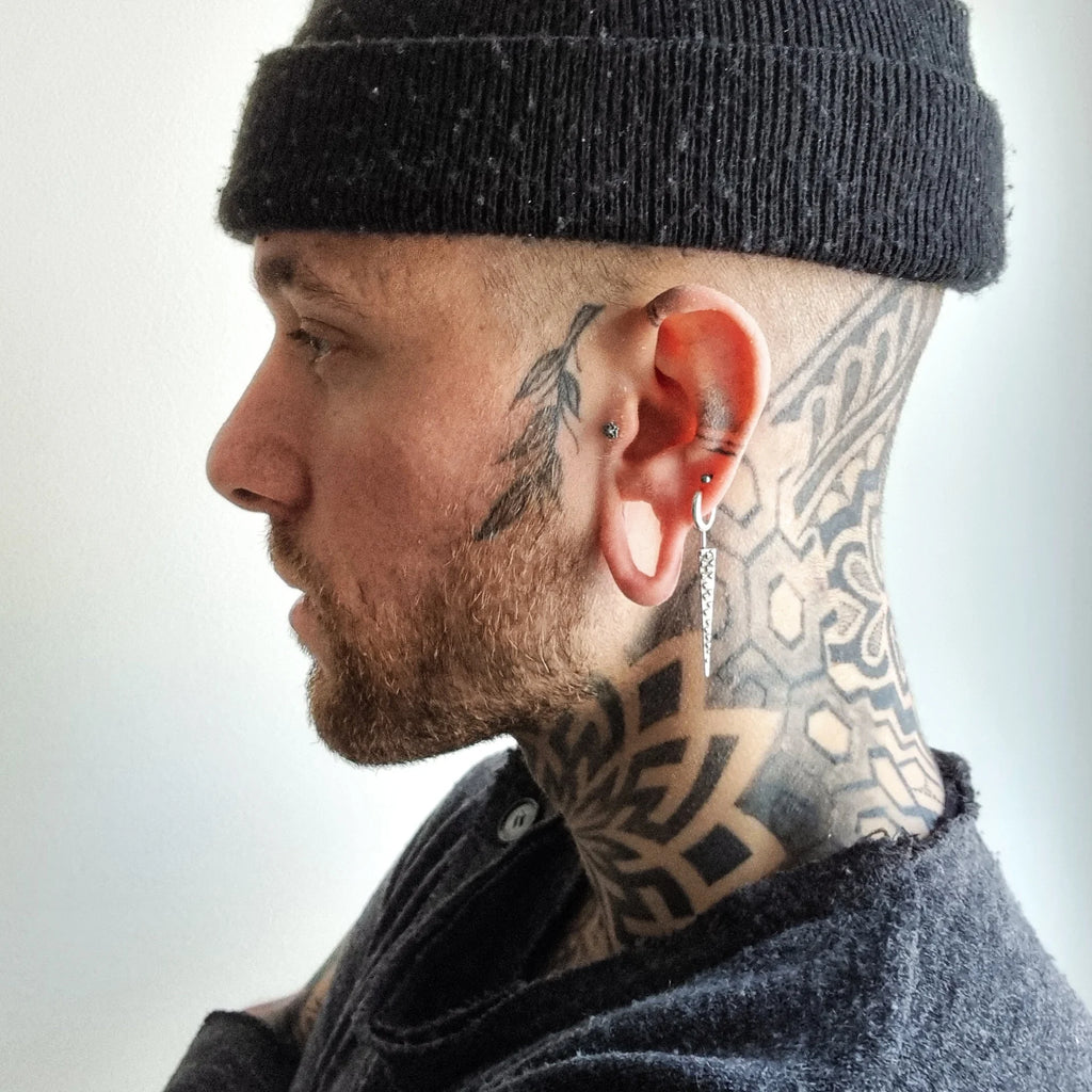 Mono long spike earring